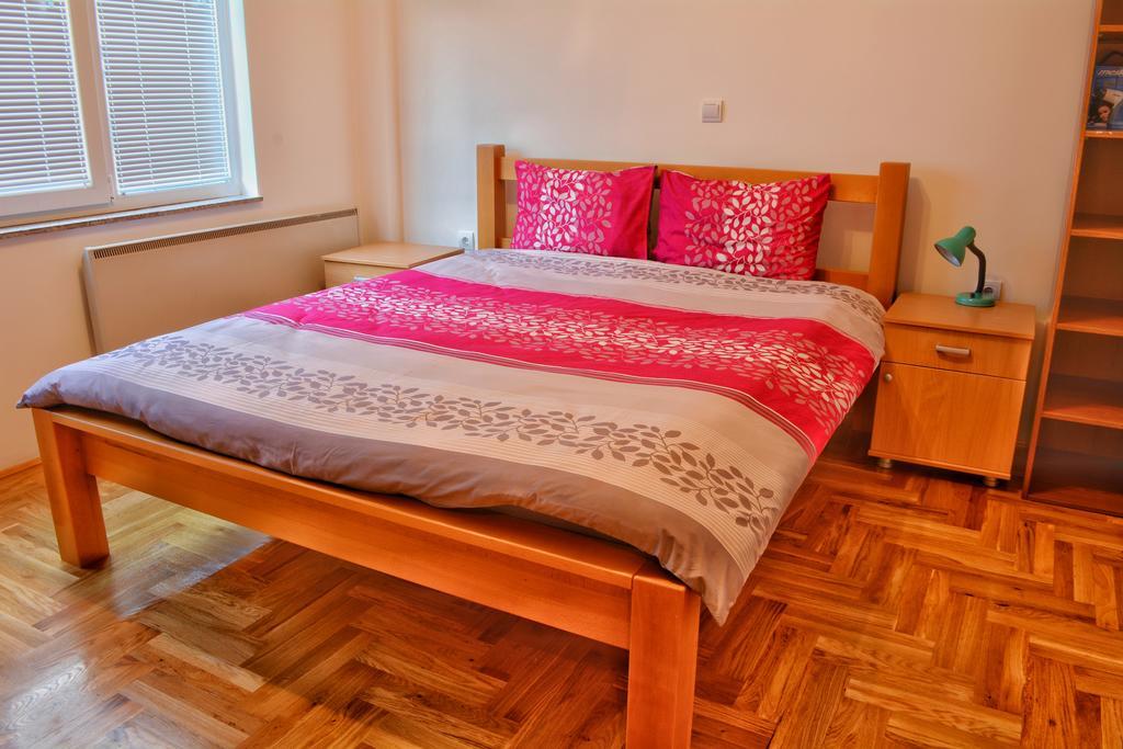 Apartments Elena Ohrid Extérieur photo