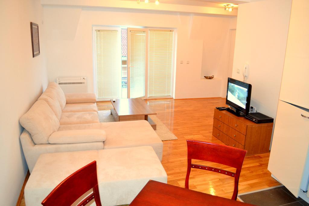 Apartments Elena Ohrid Extérieur photo