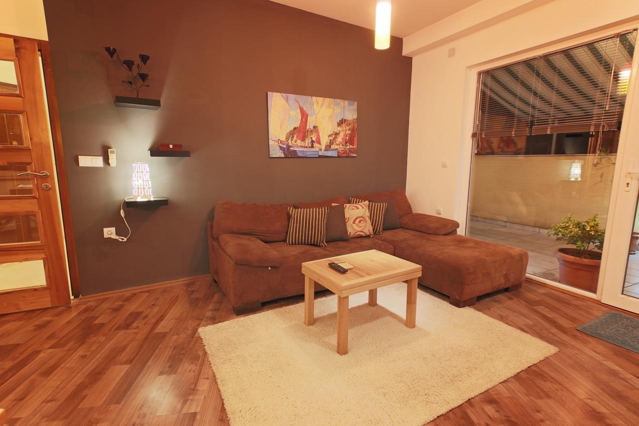 Apartments Elena Ohrid Extérieur photo