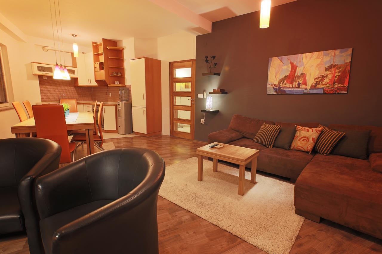 Apartments Elena Ohrid Extérieur photo